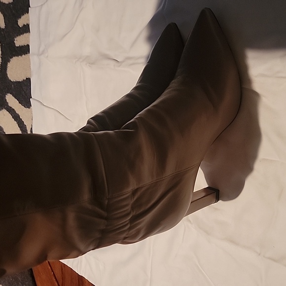 Lamb leather beige tall boots with heels by Santoni size 37 - Picture 8 of 8